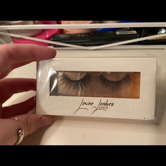 Lavaa Los Angeles - Picture 2 of 2